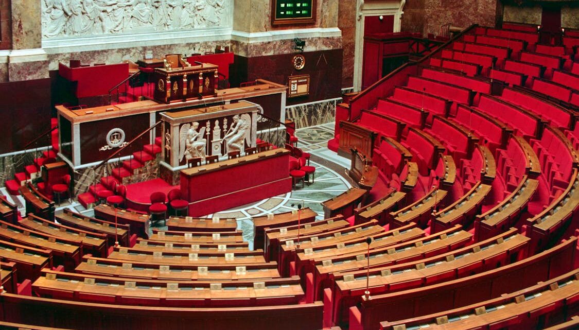 La gauche française en quête d’équilibre à l’Assemblée nationale